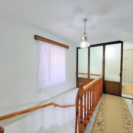 Marbi Guest House Gjirokaster Bagian luar foto