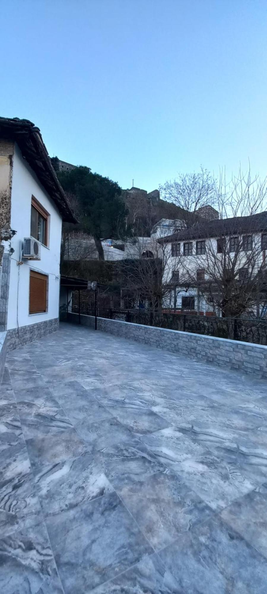 Marbi Guest House Gjirokaster Bagian luar foto