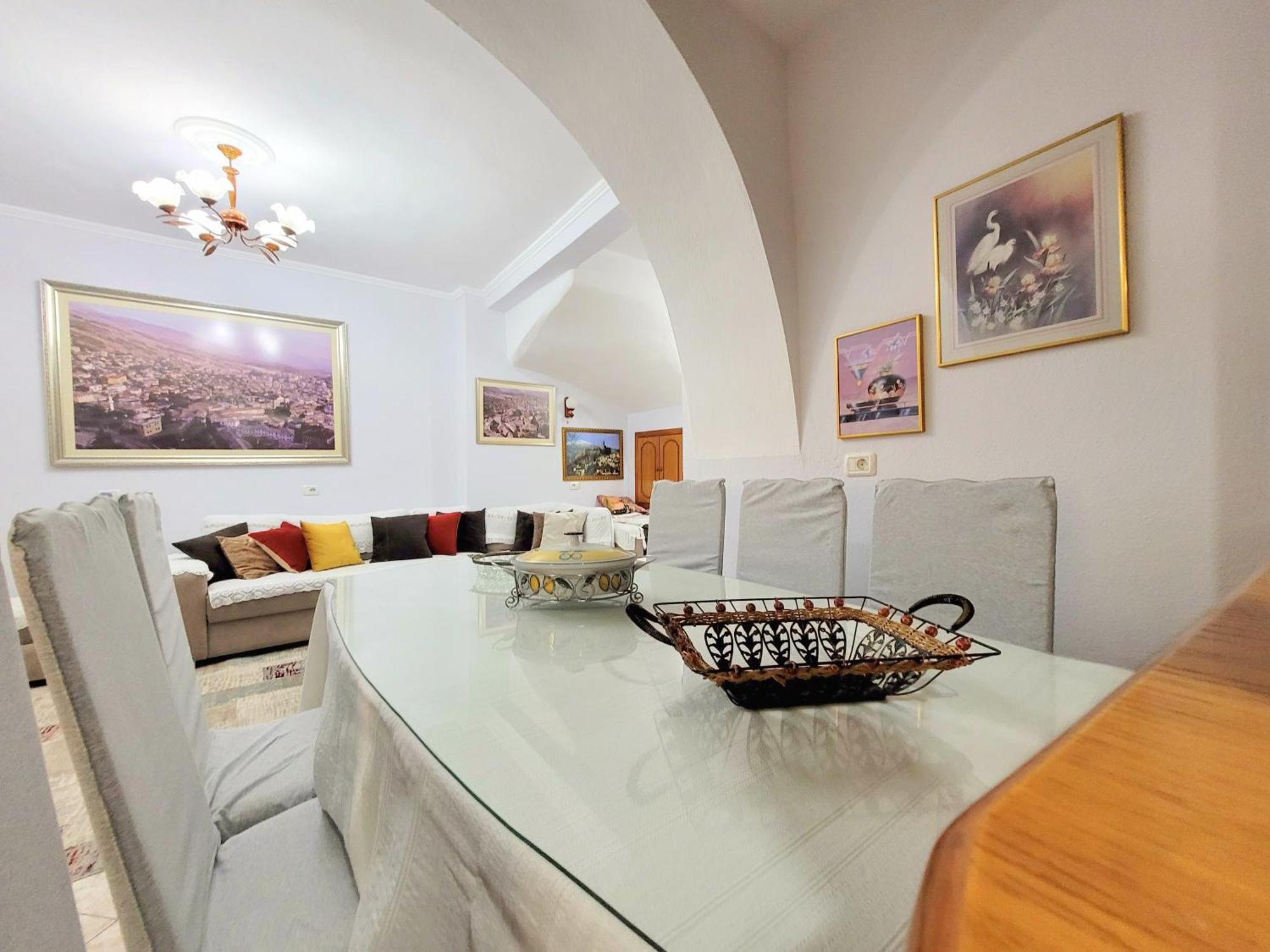 Marbi Guest House Gjirokaster Bagian luar foto