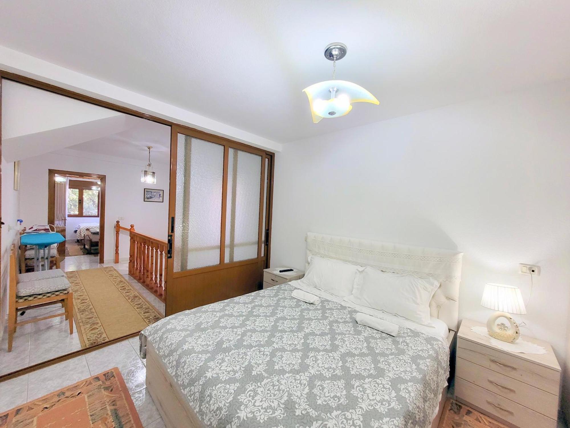 Marbi Guest House Gjirokaster Bagian luar foto