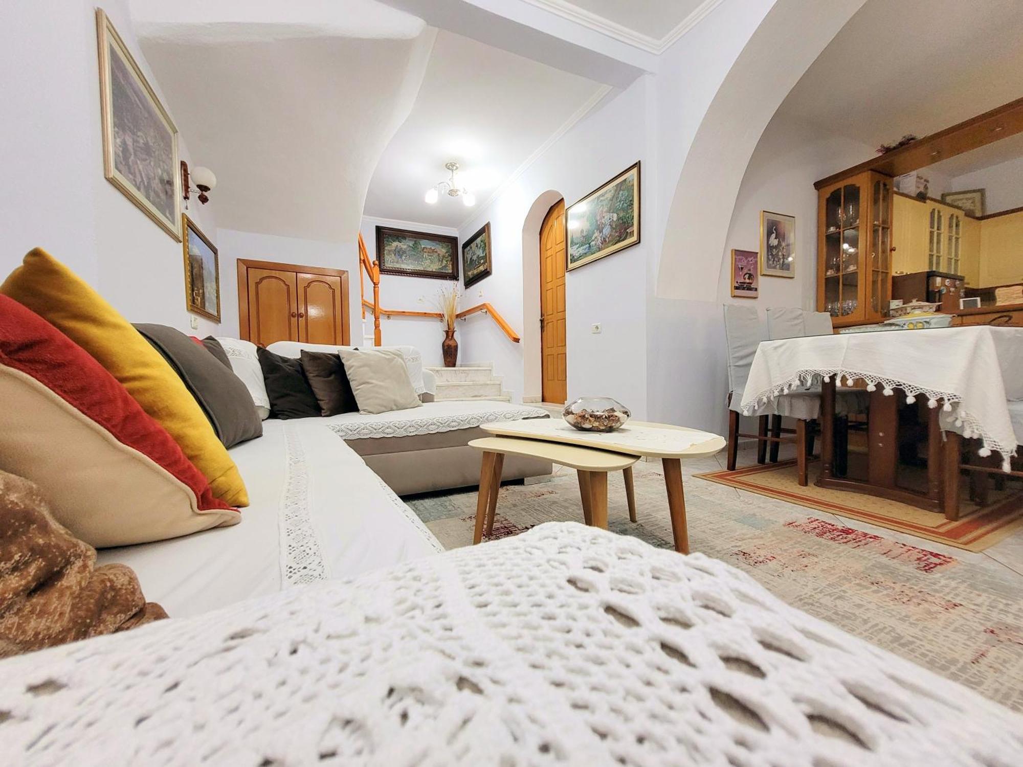 Marbi Guest House Gjirokaster Bagian luar foto